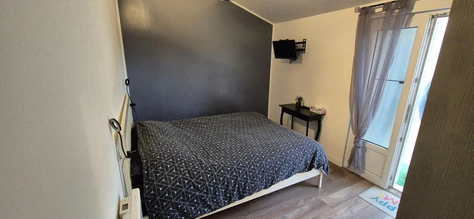 Chambre Independante 1 Lit 2 Pers Maison Calme ロマン・シュル・イゼール フランス